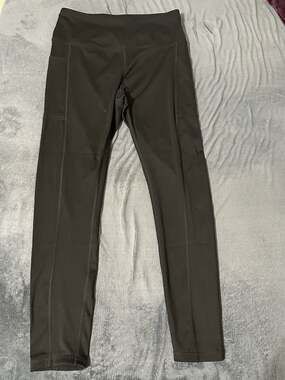 STRETCHTHERULES Women's Black High-Waisted Pocket Leggings Size S